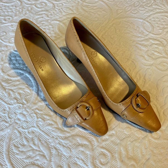 Cole Haan Buckle Kitten Heel Pumps SIZE 6B - Picture 4 of 7